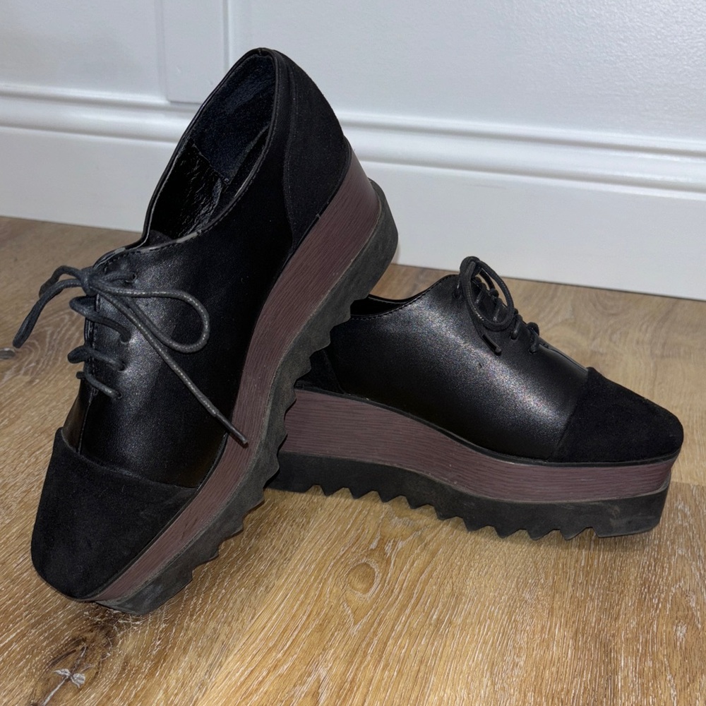 Black Platform Lace-Up Women's Shoes